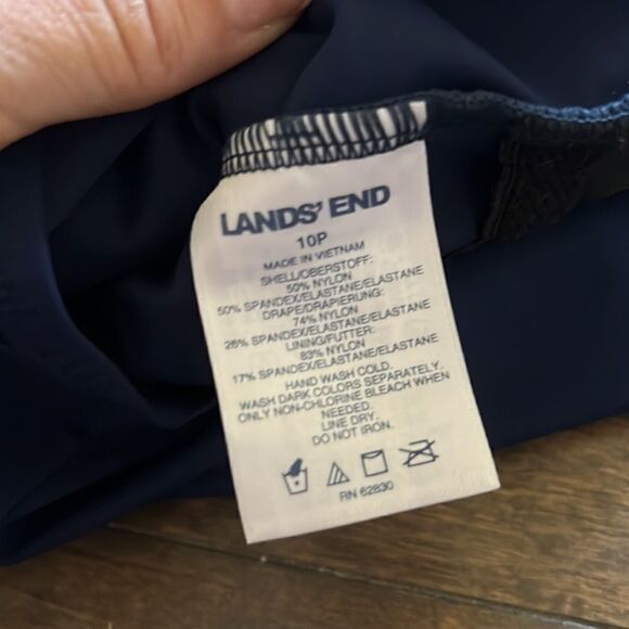 Lands End Long Slender Tummy Control Chlorine Resistant V-neck Wrap Swimsuit - Picture 11 of 13